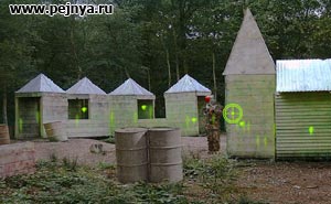 Офигенно красивый пейнтболл. Советую обязательно поиграть.